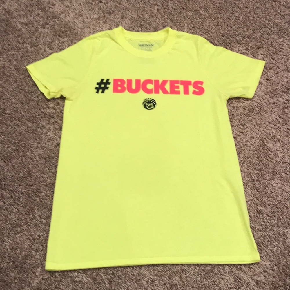 Gildan Performance #buckets T Shirt Men’s Small